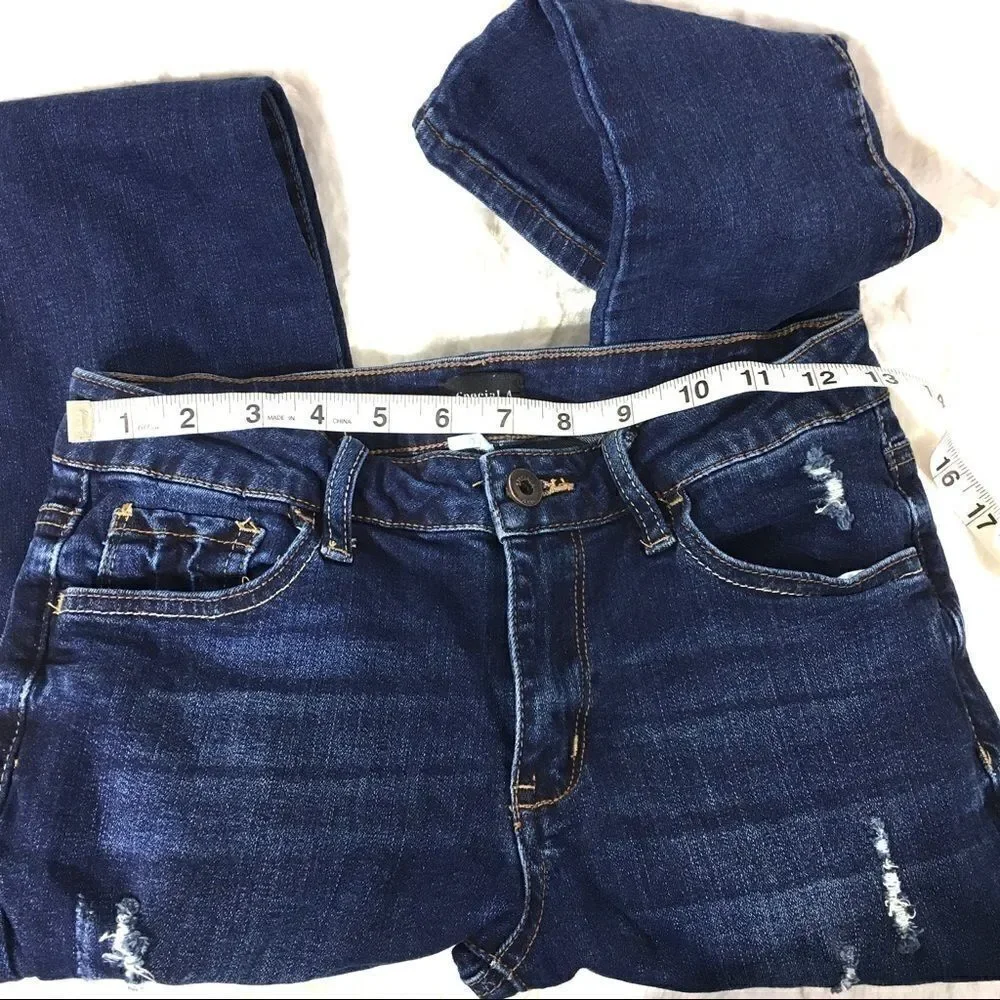 Special A | distressed skinny jeans 3 26 x 27 EUC